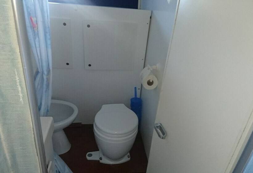 کابین, Boat&breakfast Stella Marina