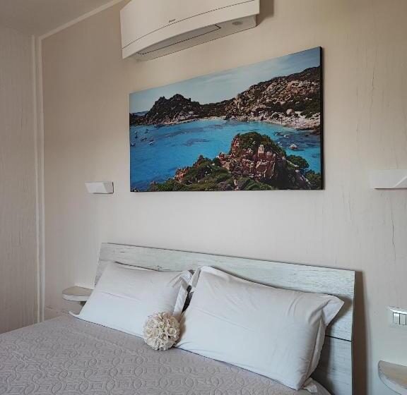 バルコニー付きスタンダードルーム, Antica Isola