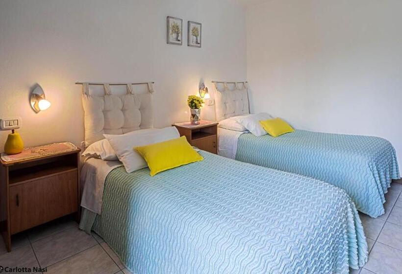 バス共有のスタンダードルーム, La Calla