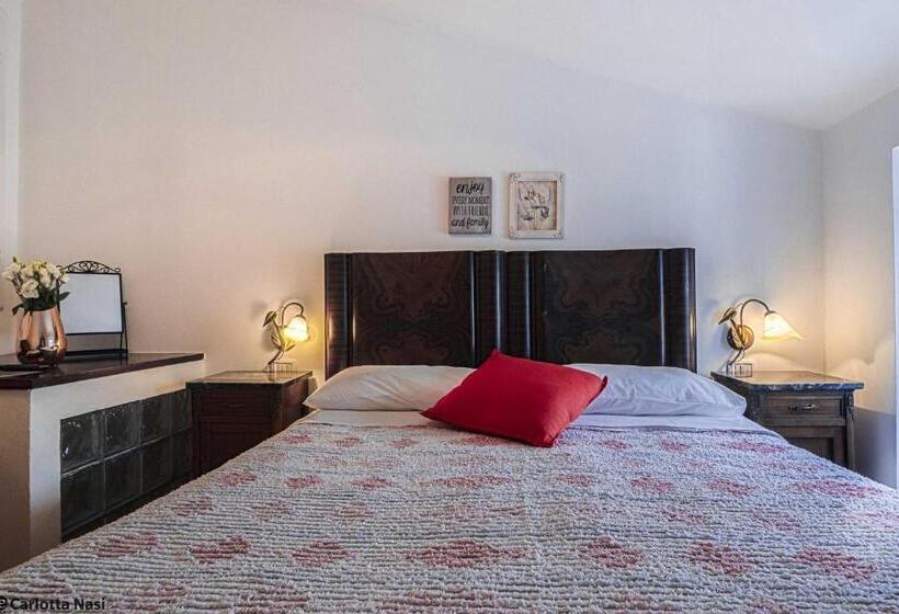 バス共有のスタンダードルーム, La Calla