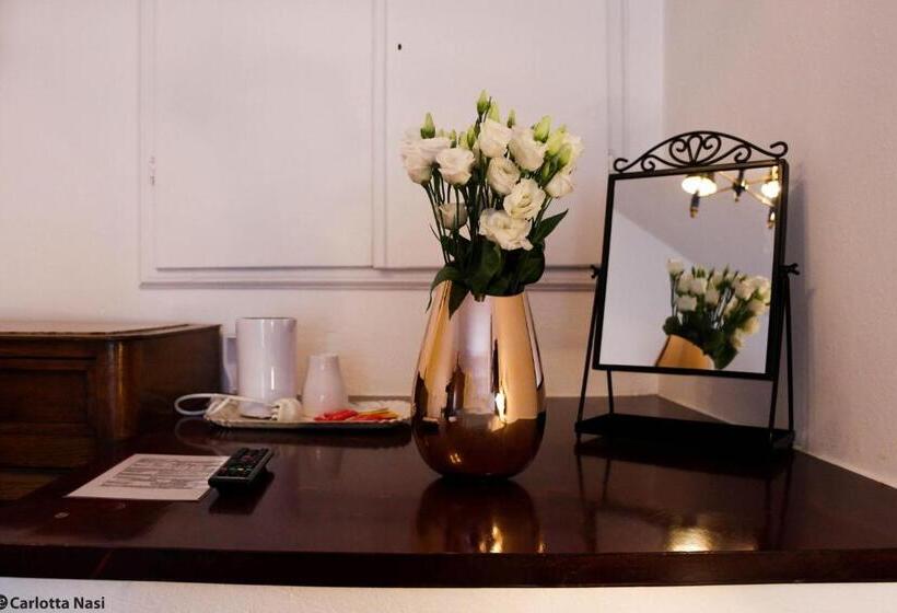 バス共有のスタンダードルーム, La Calla