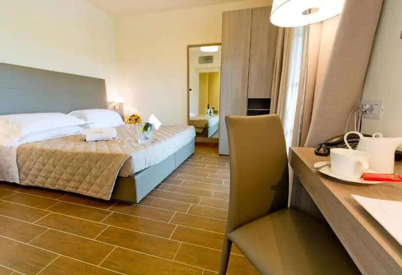 スタンダードルーム, Villa Carolina Resort
