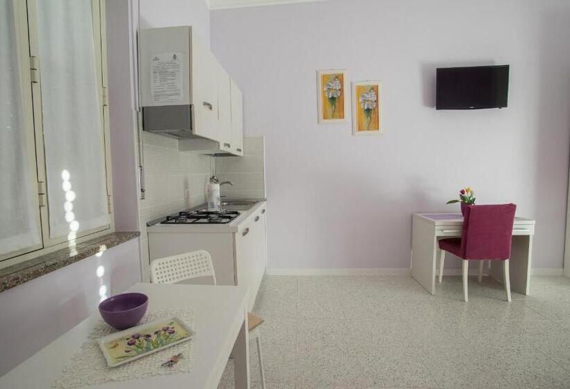 Студио Стандарт с Балконом, Casa Di Bello Affittacamere