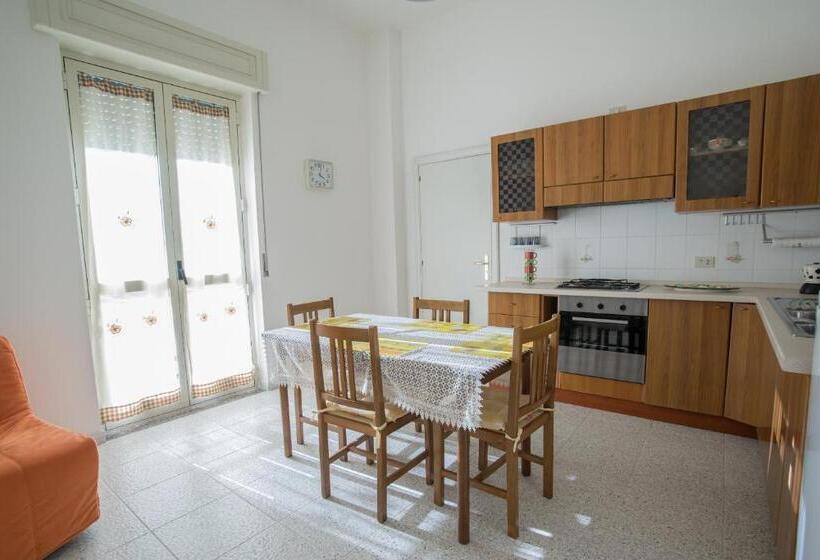 דירה בת חדר שינה 1 עם מרפסת, Casa Di Bello Affittacamere