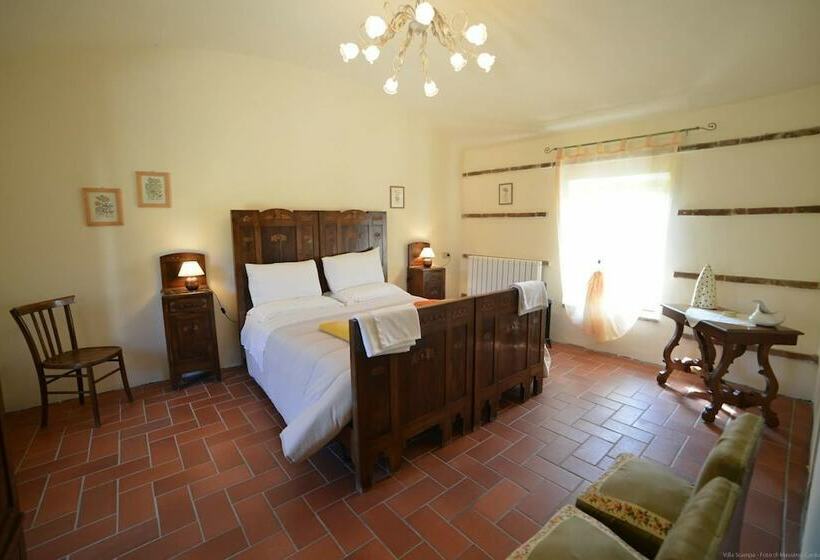 침실 4개 주택, Villa Stampa Cabatè