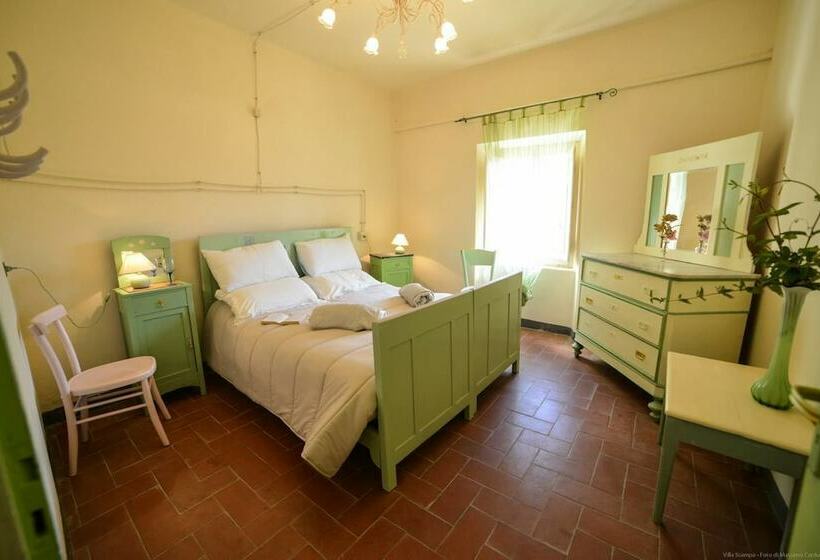 침실 4개 주택, Villa Stampa Cabatè