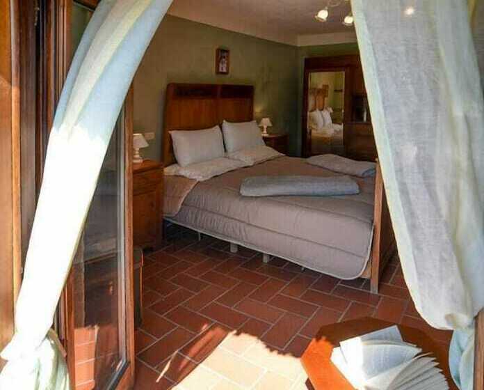 침실 4개 주택, Villa Stampa Cabatè