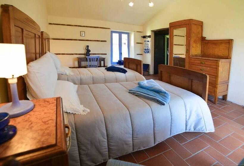 Дом 4 Спальни, Villa Stampa Cabatè