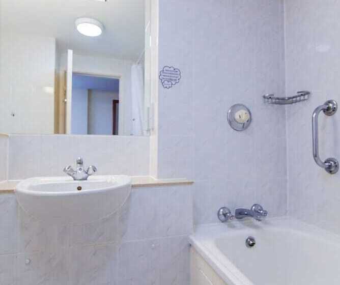 Номер Стандарт, Airport Inn Gatwick