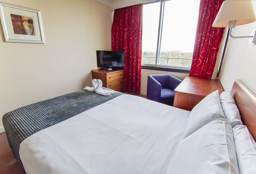 Номер Стандарт, Airport Inn Gatwick