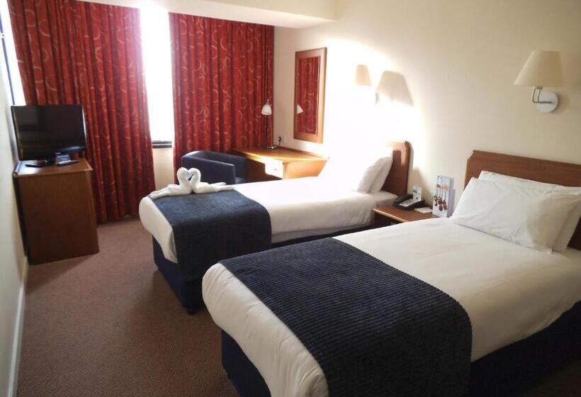 Номер Стандарт, Airport Inn Gatwick