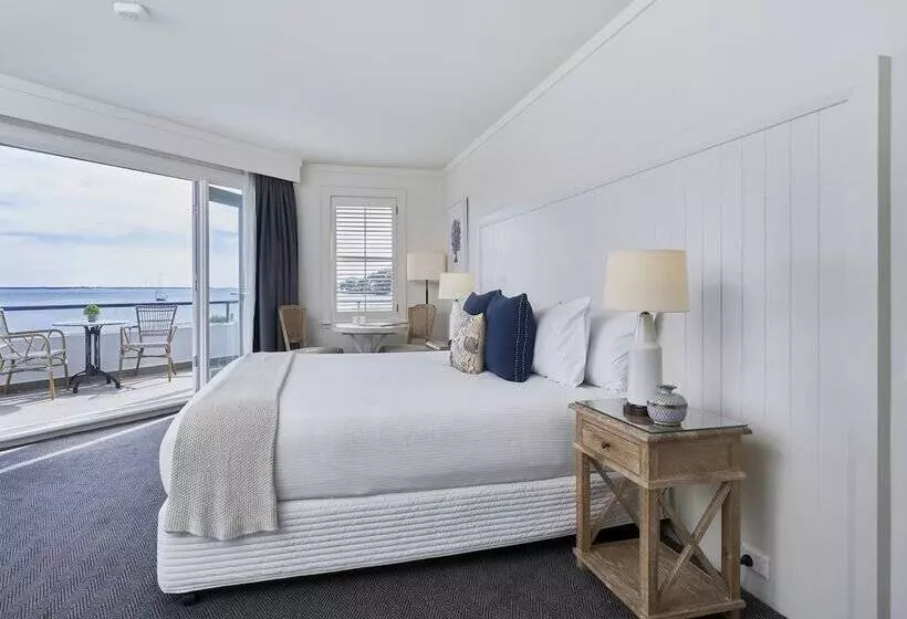 スタンダードルーム, Anchorage Port Stephens