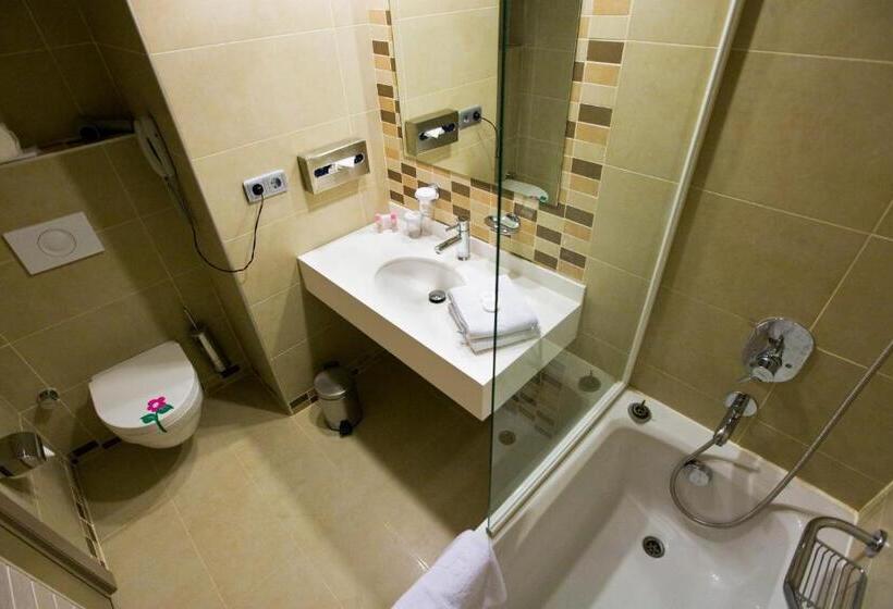 חדר סטנדרט, Fantasia Deluxe