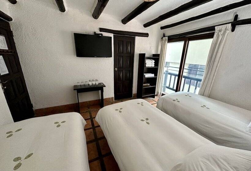 غرفة قياسية ثلاثية, Hatun Inti Classic