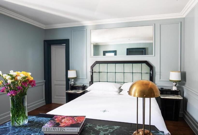 اتاق لوکس, The Place Firenze