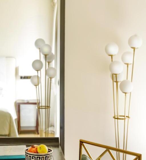 اتاق پنت هاوس, The Place Firenze