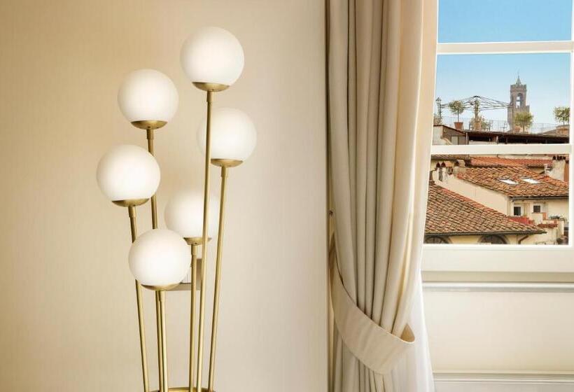 اتاق پنت هاوس, The Place Firenze
