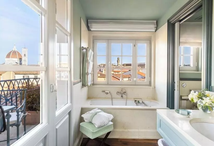 ペントハウスルーム, The Place Firenze