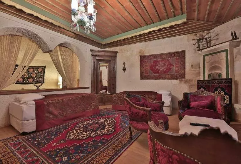 اتاق استاندارد, Local Cave House