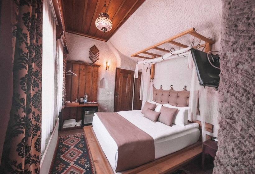 Номер Basic, Local Cave House