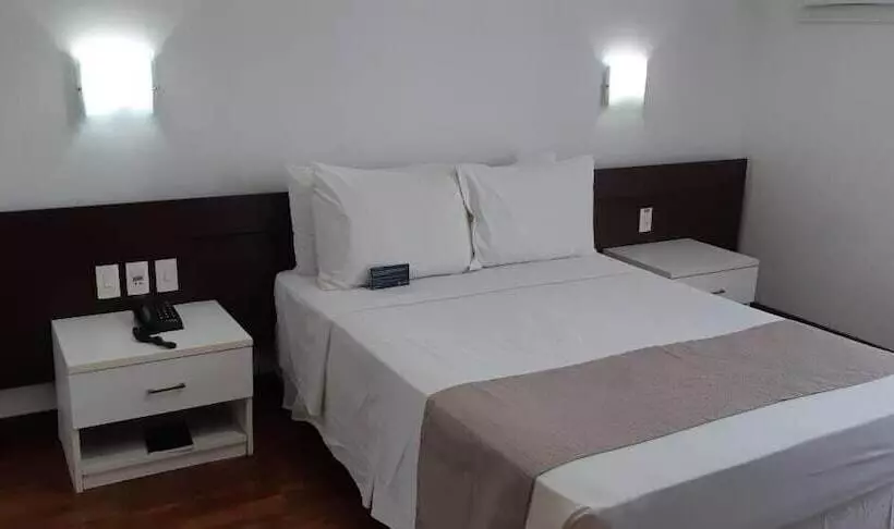 اتاق استاندارد سه نفره, Marinas Maceio