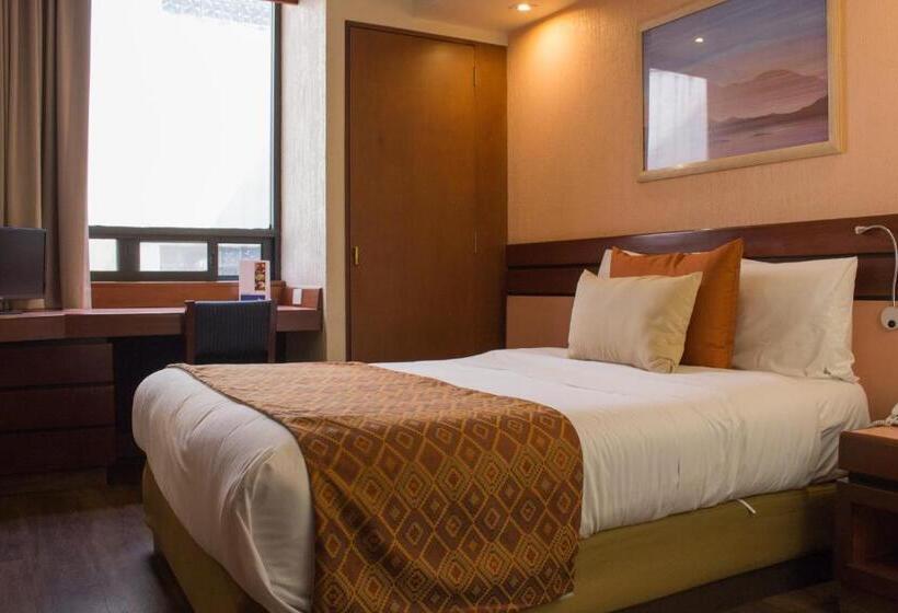 Номер Стандарт, Marlowe Centro Historico