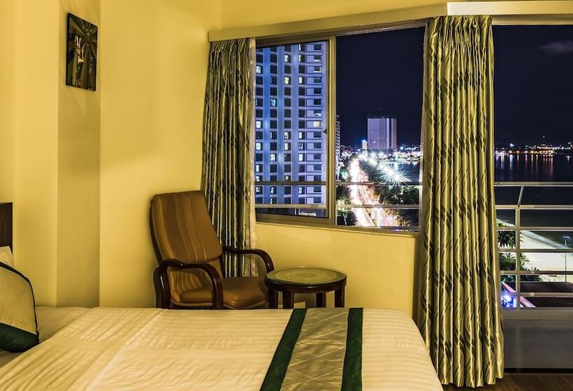 اتاق سوپریور با چشمانداز دریا, Nha Trang Lodge