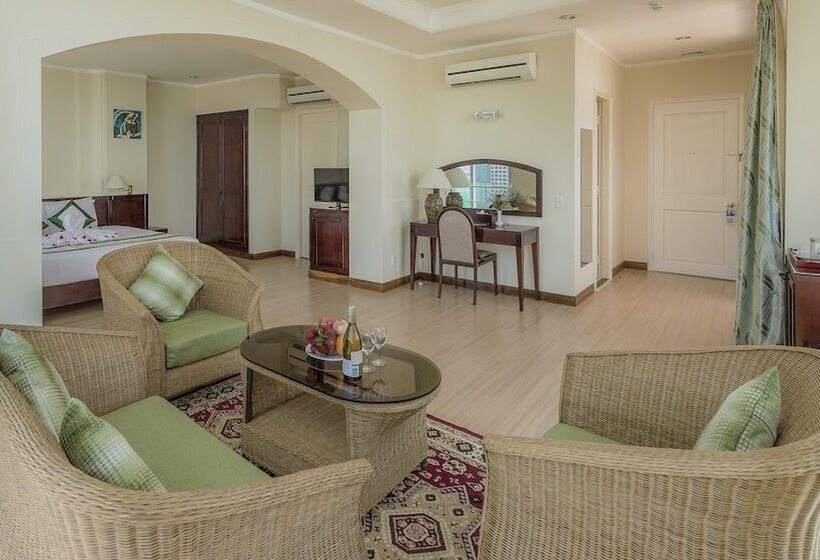 سوییت با چشمانداز دریا, Nha Trang Lodge