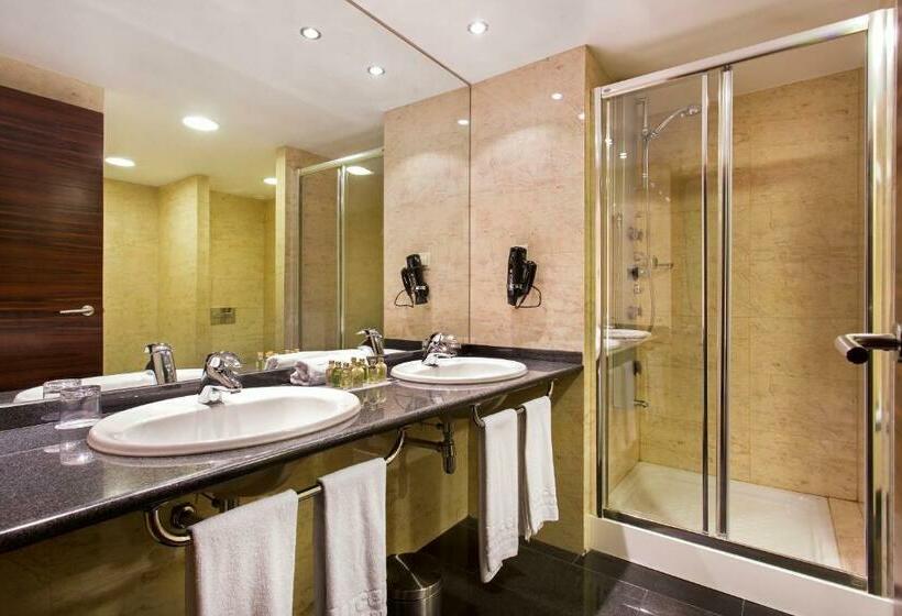 سوییت جونیور, Occidental Atenea Mar Adults Only