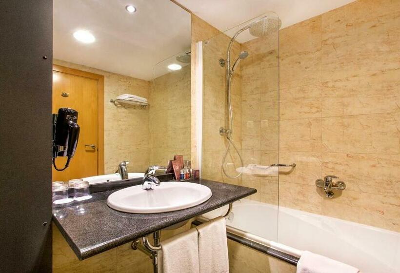 اتاق سوپریور با چشمانداز دریا, Occidental Atenea Mar Adults Only