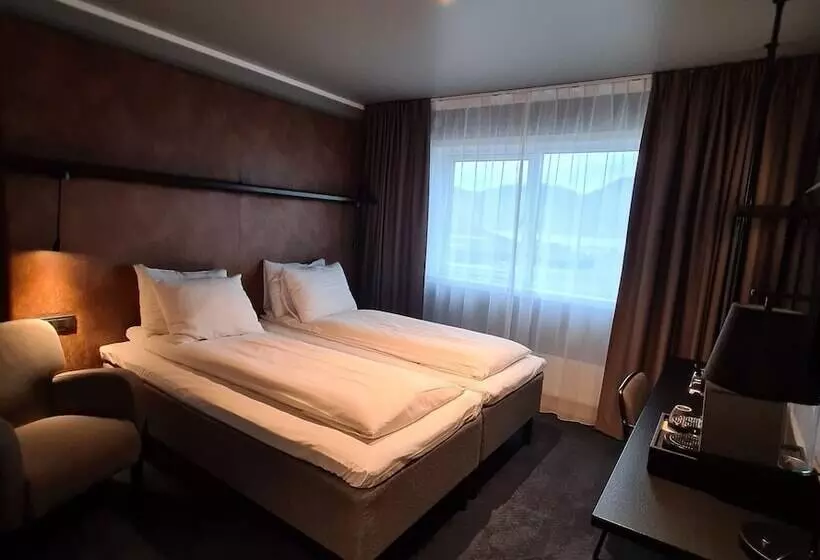 Superior-huone, Radisson Blu Polar Hotel, Spitsbergen