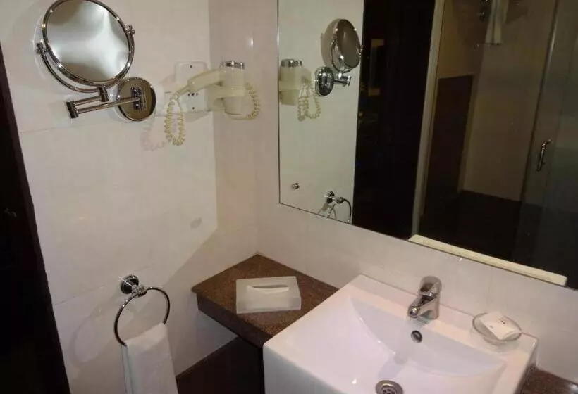 スーペリアールーム, Regency Madurai By Grt Hotels