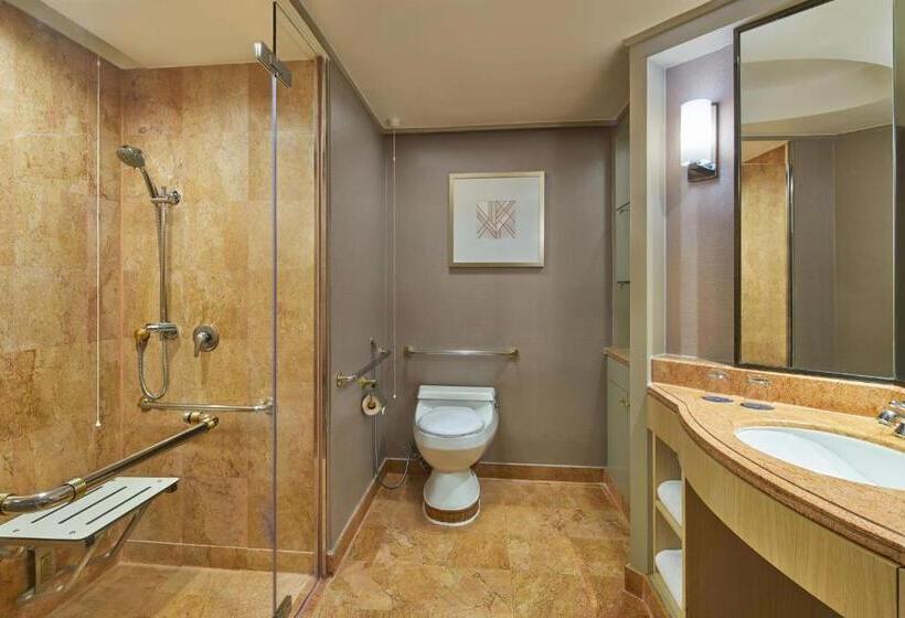 스탠다드 룸 킹사이즈 침대, Sheraton Imperial Kuala Lumpur