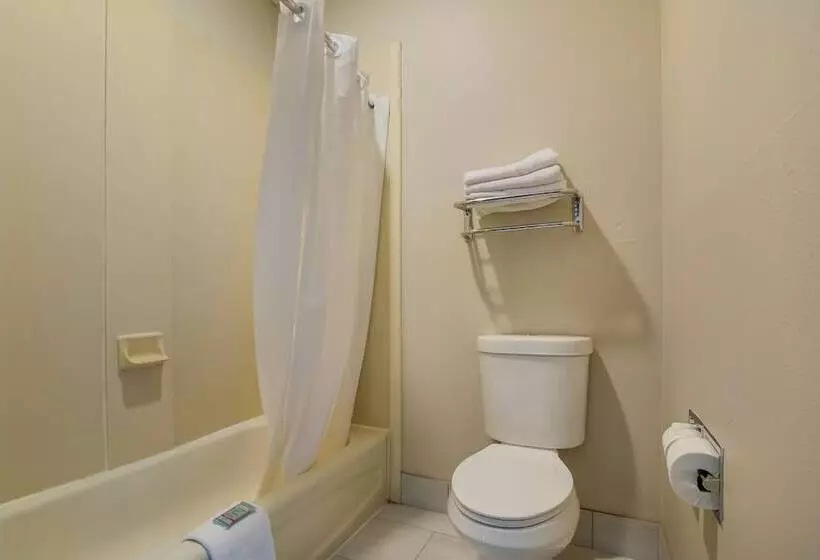 スイート, Surestay Plus Hotel By Best Western Topeka