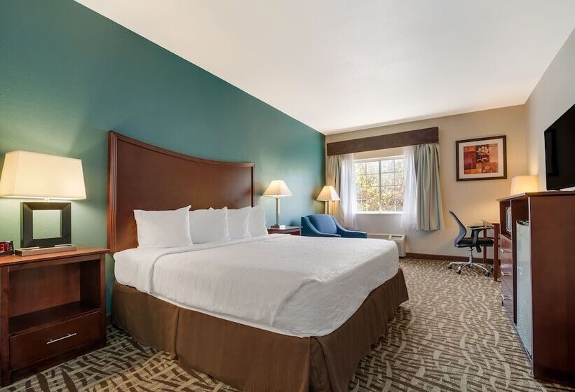 スイート, Surestay Plus Hotel By Best Western Topeka