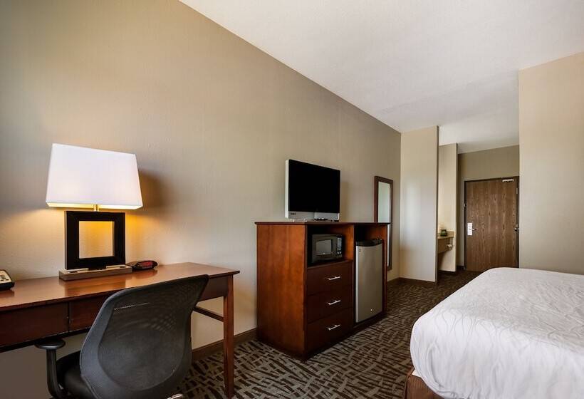Люкс, Surestay Plus Hotel By Best Western Topeka