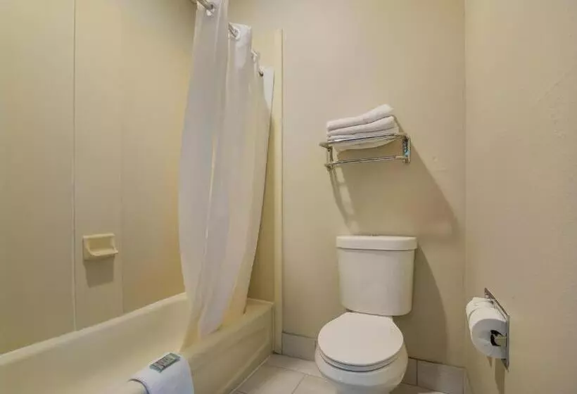 エコノミールーム, Surestay Plus Hotel By Best Western Topeka