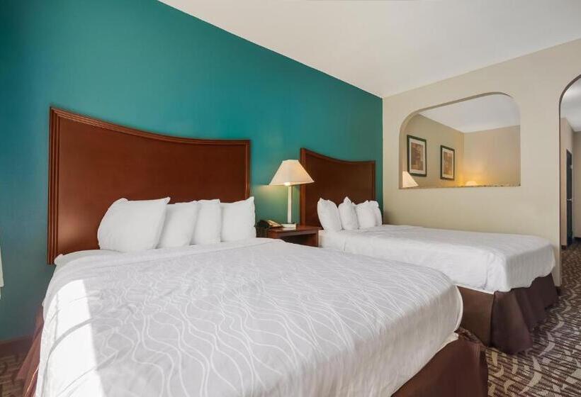 スイート, Surestay Plus Hotel By Best Western Topeka