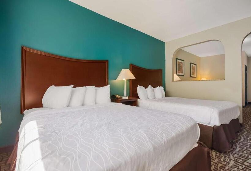 スイート, Surestay Plus Hotel By Best Western Topeka