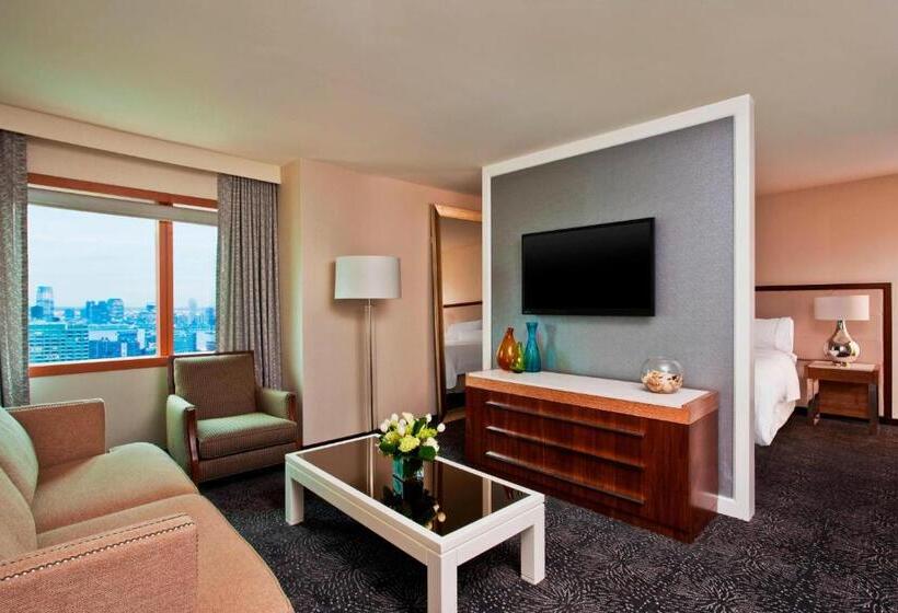 디럭스 스위트 킹 침대, The Westin New York At Times Square