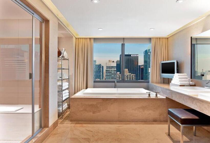 带大床的套房, The Westin New York at Times Square