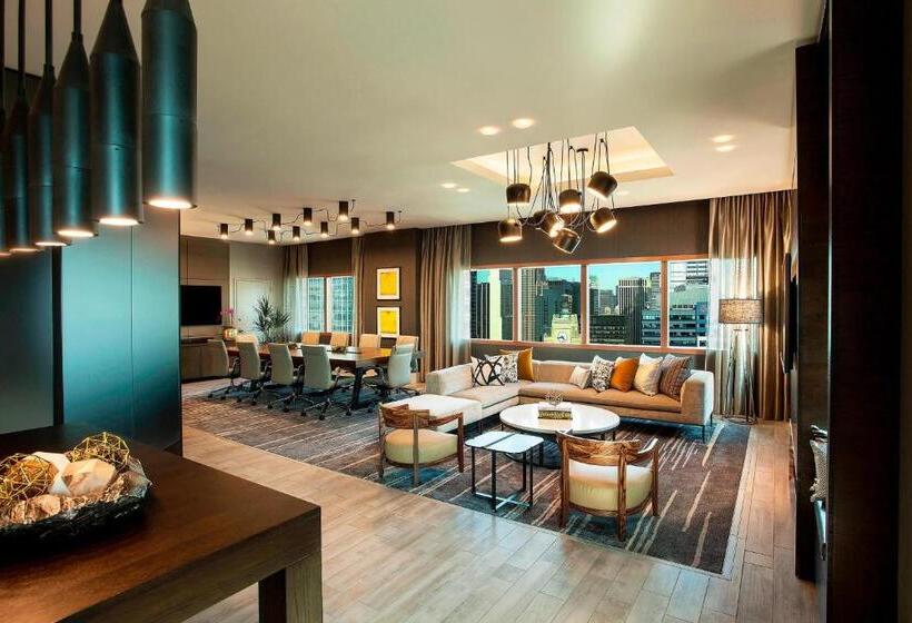 带大床的套房, The Westin New York at Times Square