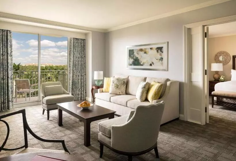 クラブスイート, The Ritzcarlton Naples, Tiburón