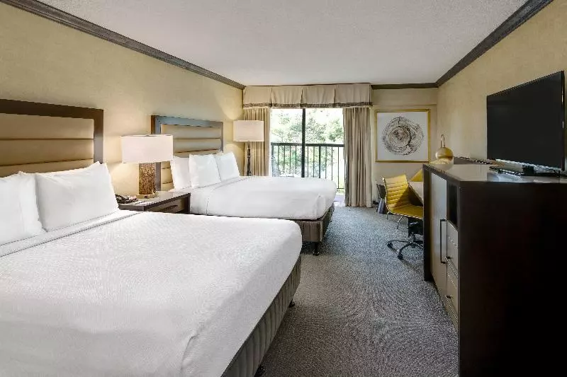 اتاق استاندارد برای معلولان, Crowne Plaza Resort Asheville, An Ihg