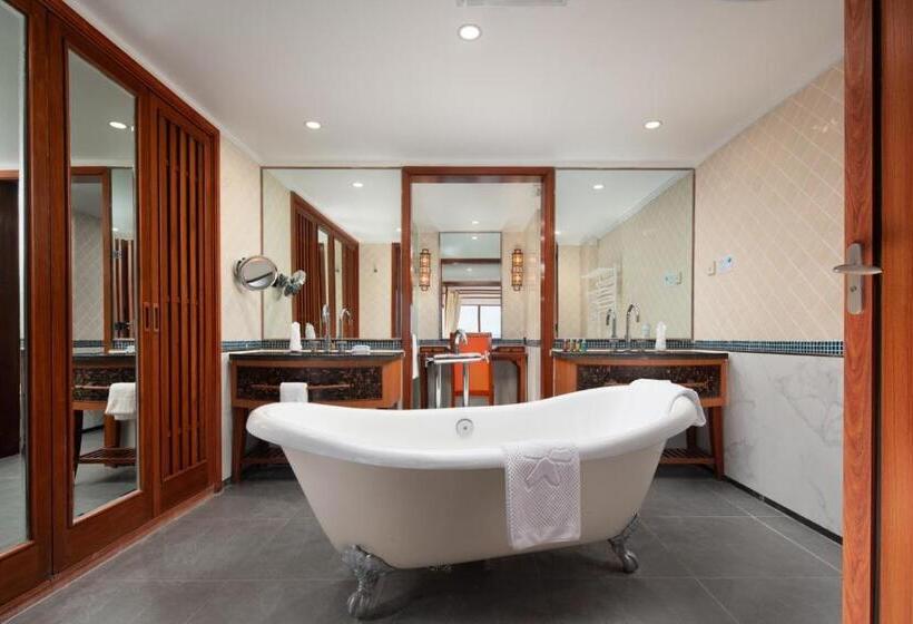 סוויטה נוף לים, Horizon Resort & Spa Yalong Bay