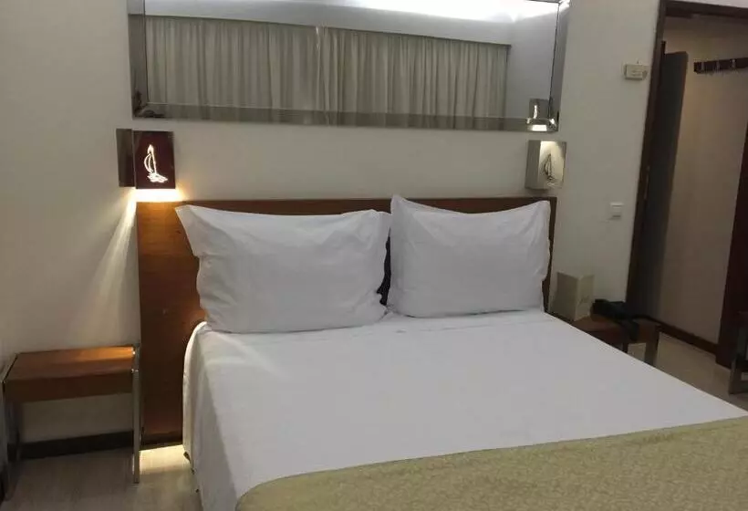 اتاق عادی اینتریور, Alisios