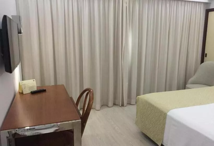 اتاق عادی اینتریور, Alisios