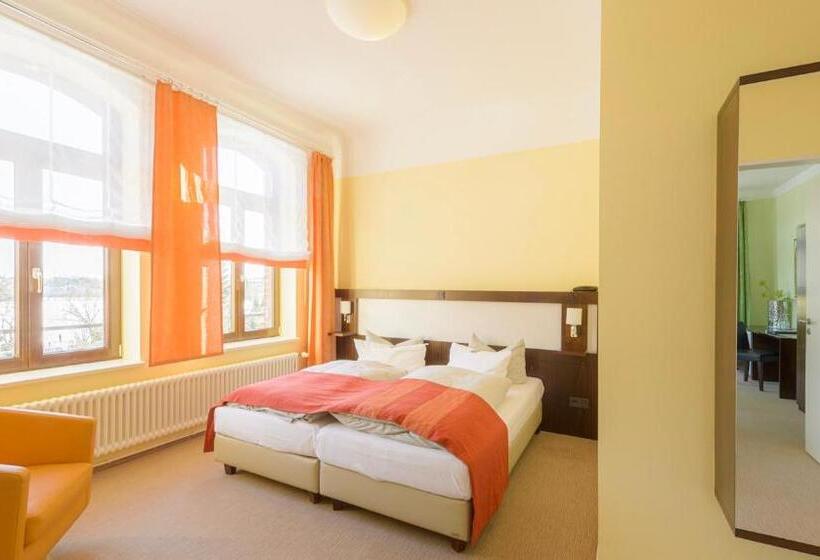 스위트, Am Tiefwarensee