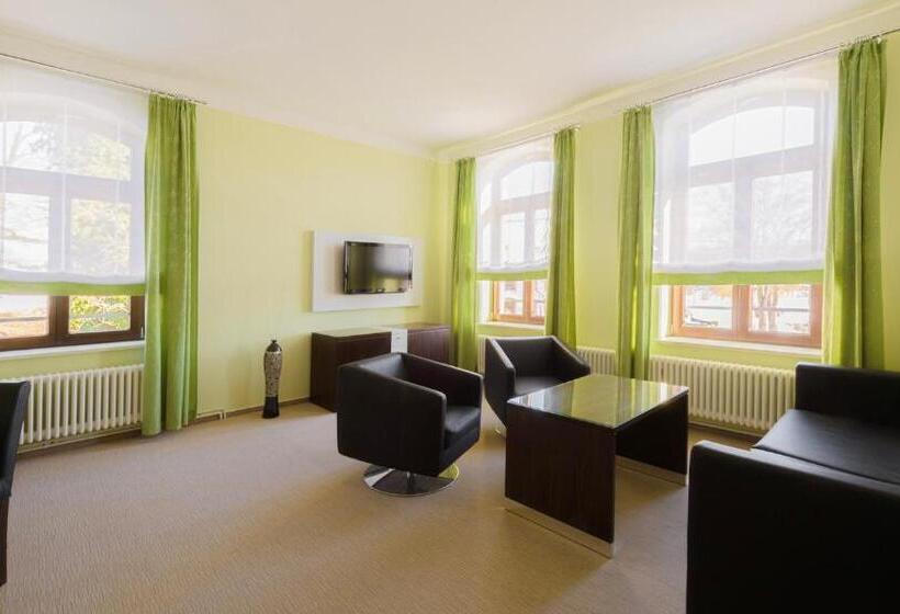 스위트, Am Tiefwarensee