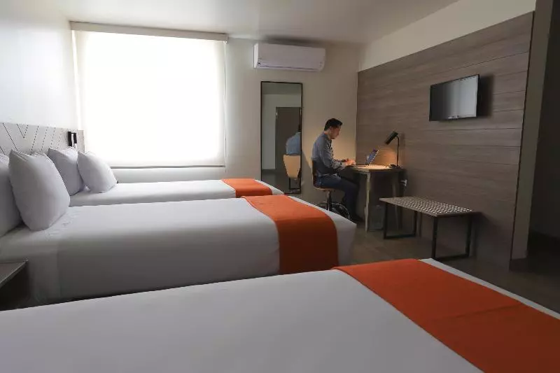 اتاق استاندارد سه نفره, Casa Andina Standard Trujillo Plaza